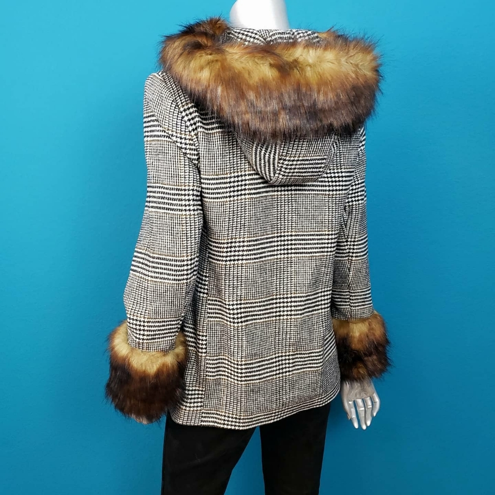 🆕️🌬 MISS SELFRIDGE Check Duffle Coat w/ Fur Trim // (NWT)